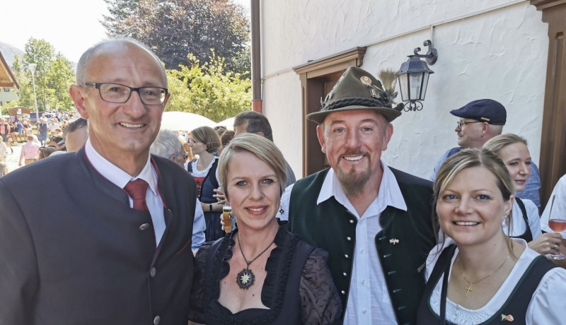 Trezetiliense é convidado especial em evento festivo no Tirol