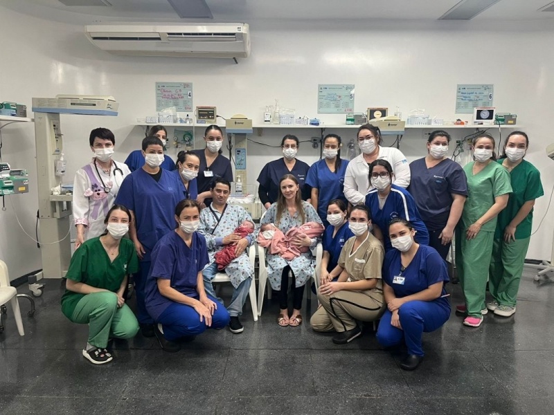 Após 79 dias no hospital, em Chapecó, trigêmeas recebem alta