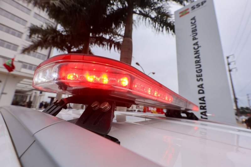 Homem é preso após ameaçar de morte a própria mãe e destruir móveis em Herval d’Oeste
