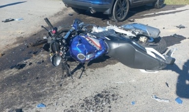 Motociclista morre após colisão contra veículo na SC-418