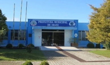 Ex-prefeito de Irani é condenado por promoção pessoal em publicidade institucional