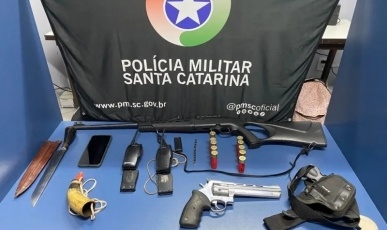 Polícia Militar Ambiental apreende armas e munições em Lebon Régis