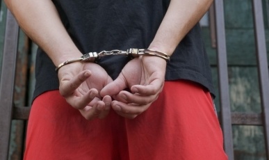 Homem com mandado por furto qualificado e lesão corporal é preso em Herval d’Oeste