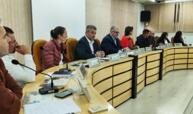 Câmara de Arroio Trinta aprova projetos e destaca avanços no esporte e na cultura do município
