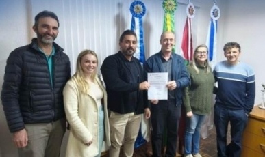 Prefeitura de Água Doce autoriza início da reforma da cobertura do Centro Educacional Municipal Frei Silvano