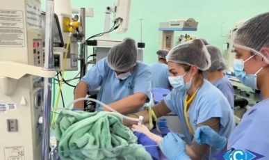 Nascimento de trigêmeos emociona equipe do HUST e família de Zortéa