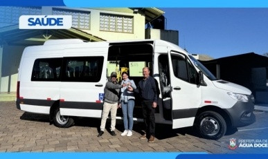 Secretaria de Saúde de Água Doce recebe nova van adaptada para transporte de pacientes