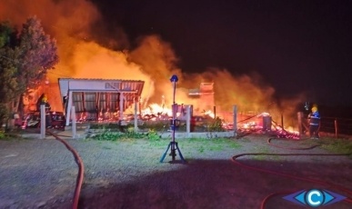 Incêndio destrói residência no interior de Vargem Bonita