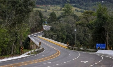 DNIT altera trânsito na BR-282 para avanço das obras nas vias marginais